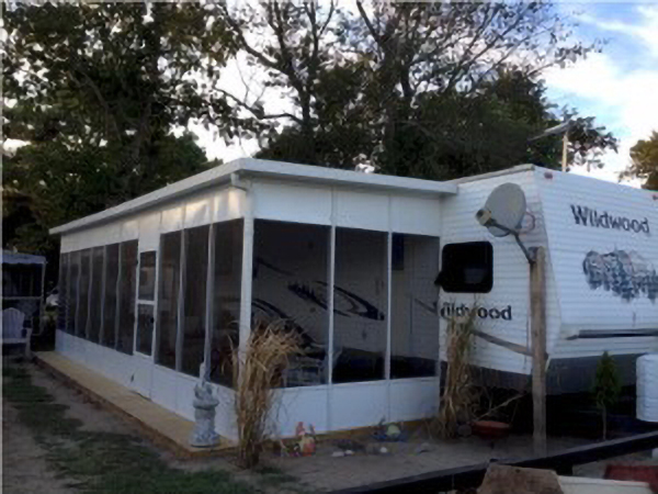 Stewart's Trailer Hard Top Enclosure